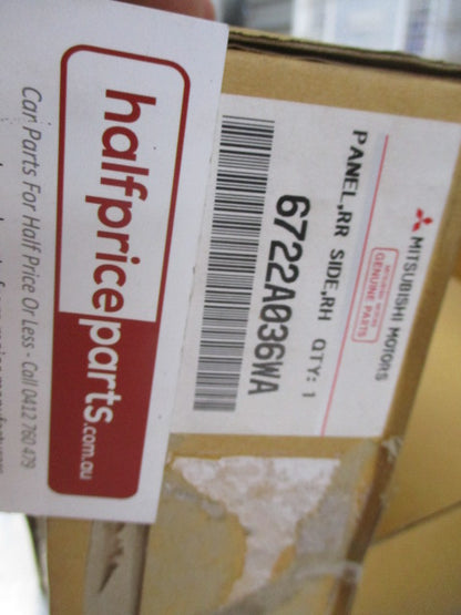 Mitsubishi Triton MN Genuine Right Hand Front Tub Side Gate Protector (Factory white) New Part.