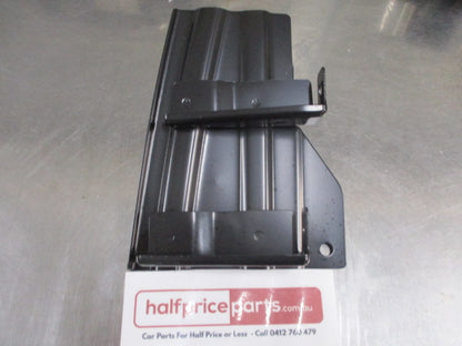 Mitsubishi Pajero Genuine Right Hand Rear Bumper Reinforcement Outer Bracket New Part