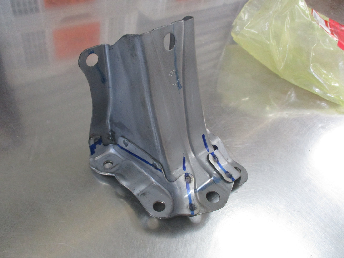 Honda CRV Genuine Passengers Rear Gusset New