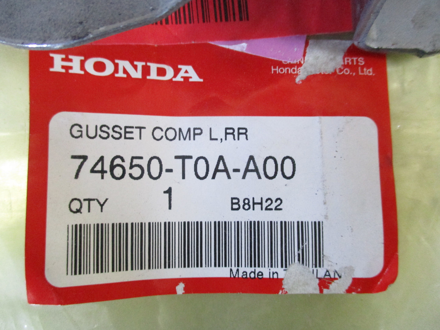 Honda CRV Genuine Passengers Rear Gusset New
