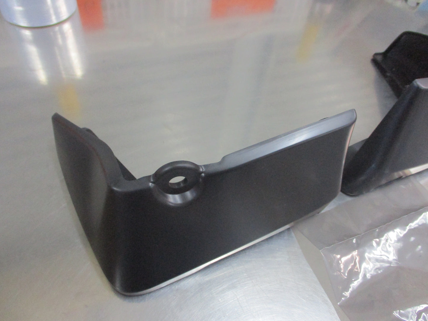 Subaru Impreza Hatch Genuine Rear Mud Flap Set New Part