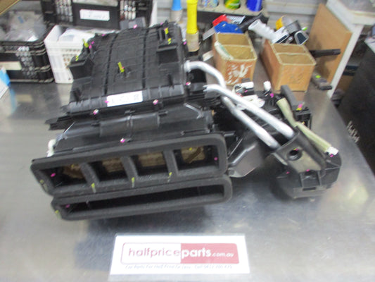Nissan Navara D23 NP300 Dual Cab Genuine Heater Unit Front Assembly New Part