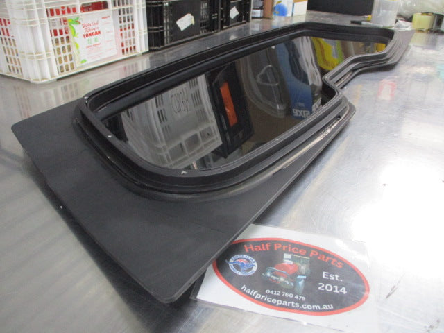 Mitsubishi Triton Genuine Canopy Rear Window Glass And Frame Used Part