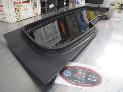 Mitsubishi Triton Genuine Canopy Rear Window Glass And Frame Used Part