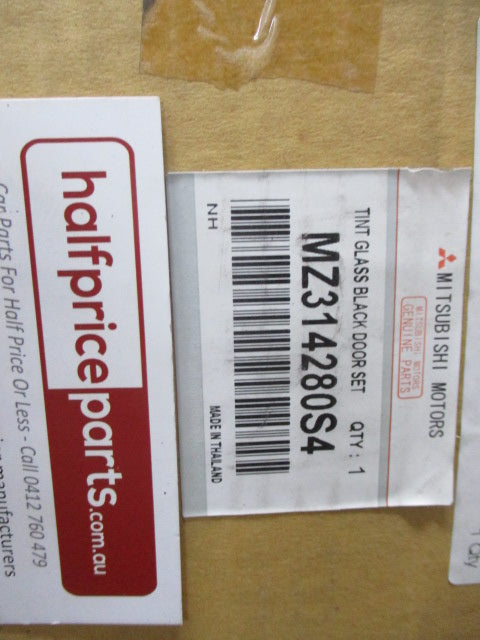 Mitsubishi Triton Genuine Canopy Rear Window Glass And Frame Used Part