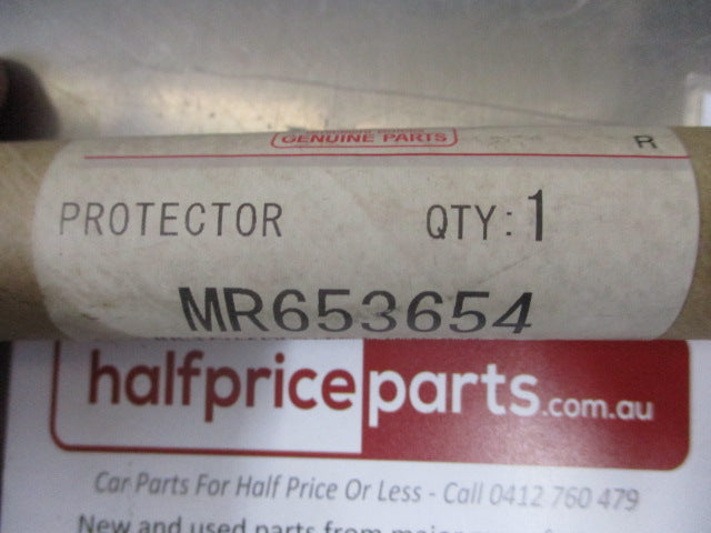 Mitsubishi Pajero Front Flare Rubber Strip For The Flare New Part