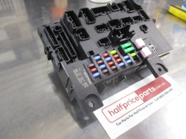 Mitsubishi Outlander Genuine Junction Block Fuse Panel New Part