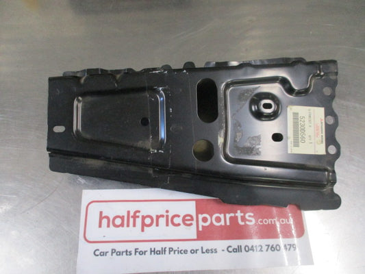 Mitsubishi Outlander Genuine Right Hand Front Deck Upper Frame Panel New Part