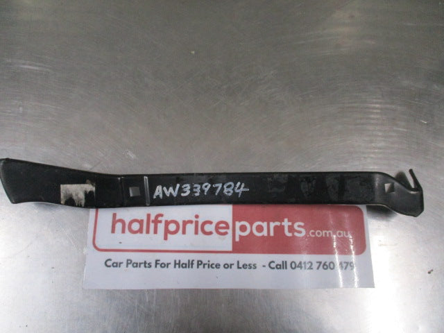 Mitsubishi Magna Genuine Front Bumper Cover Side Bracket New Part