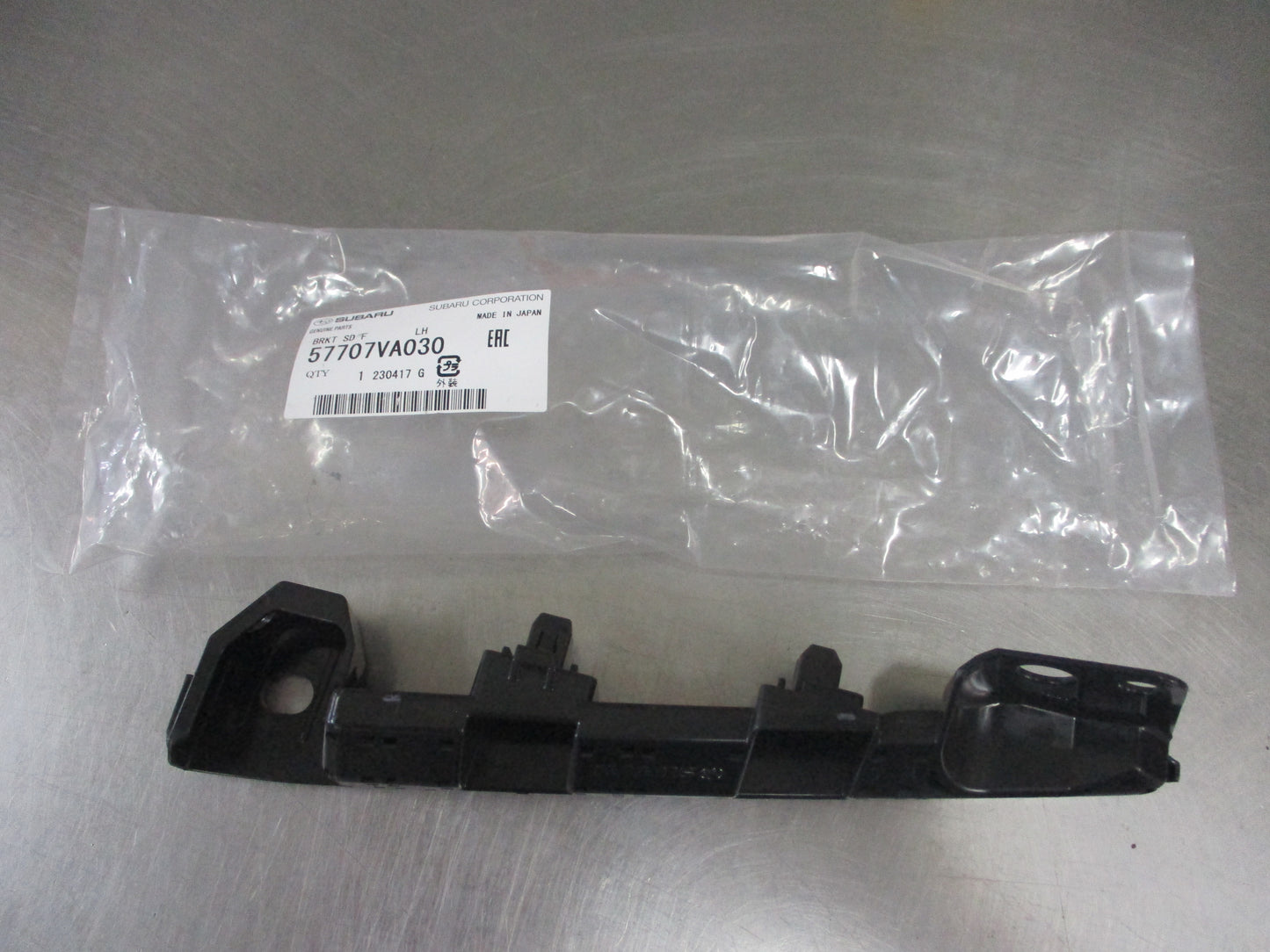 Subaru WRX-STI  Genuine Left Hand Front Bumper Cover Brace New Part