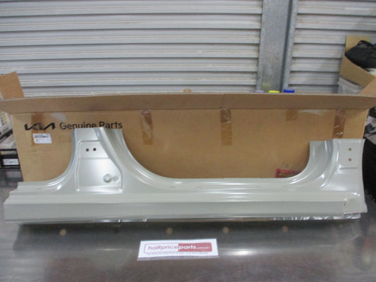 Kia Cerato Genuine Right Hand Out Side Sill Panel New Part