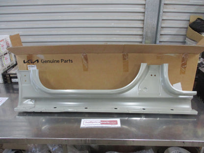Kia Cerato Genuine Right Hand Out Side Sill Panel New Part