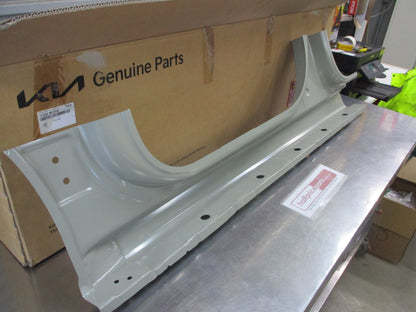 Kia Cerato Genuine Right Hand Out Side Sill Panel New Part