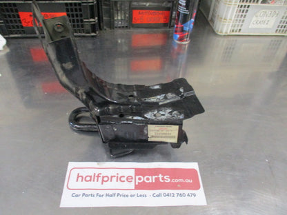Mitsubishi Outlander Genuine Right Hand Lower Tie Extension Headlight Support Panel New Part
