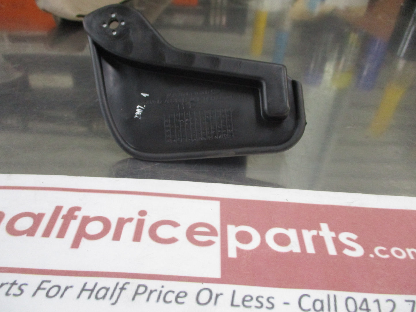 Hyundai Getz Genuine Left (Passenger) Forward Rear Mud Flap New Part