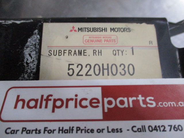 Mitsubishi Outlander Genuine Right Hand Lower Tie Extension Headlight Support Panel New Part