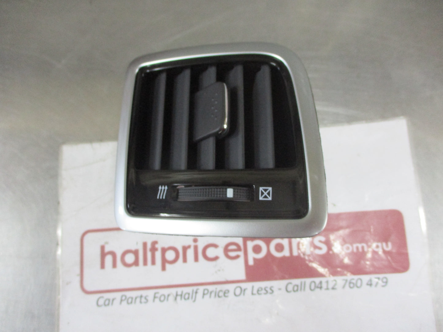 Honda Odyssey Genuine Drivers Front Air Vent Assembly New Part
