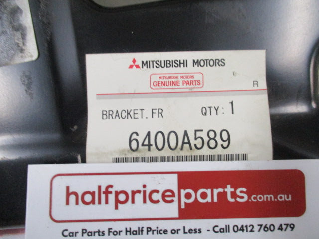 Mitsubishi Pajero Genuine Left Hand Front Bumper Lower Bracket New Part