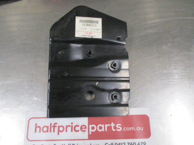 Mitsubishi Outlander/Eclipse Cross Genuine Outer Right Hand Front Rail Extension Panel New Part