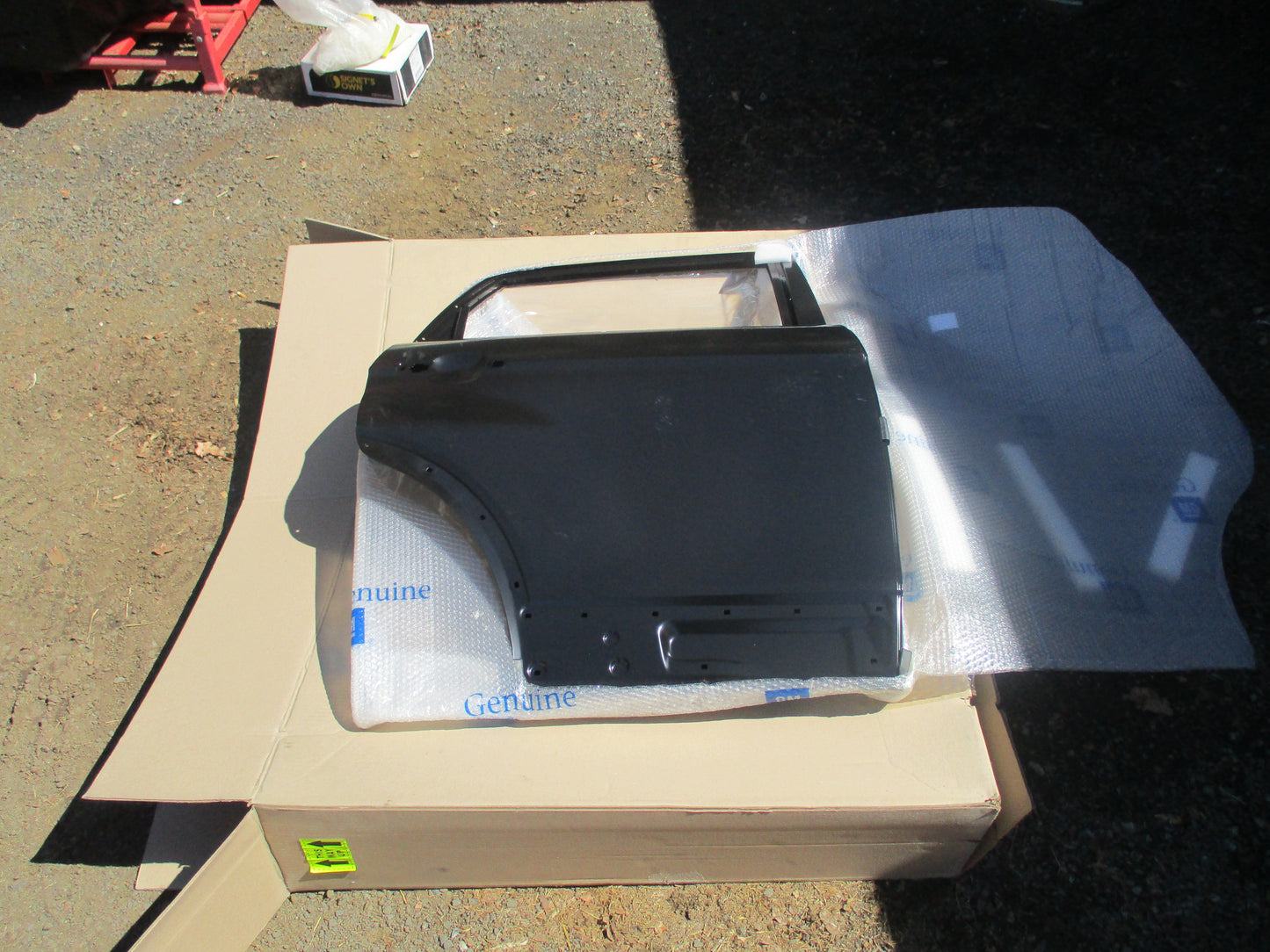 Holden Captiva Genuine Drivers Rear Door Assy New