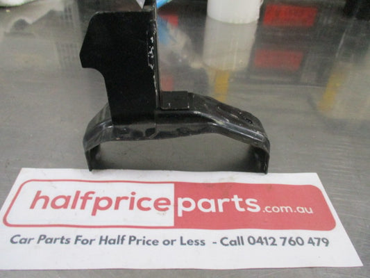 Mitsubishi Lancer/Colt/Mirage Genuine Rear Bumper Cover Support Bracket New Part