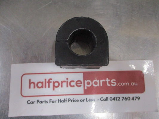 Mitsubishi Pajero Genuine Front Suspension Sway Bar Stabilizer Bushing New Part