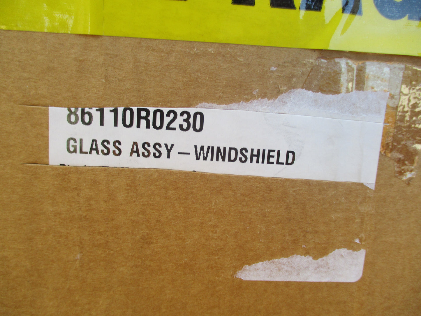 Kia Carnival Genuine Windscreen Glass W/ Camera Bracket New
