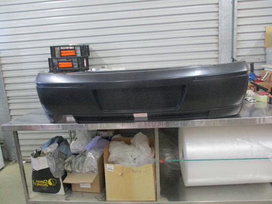 Holden Caprice / Statesman Genuine Rear Bumper Bar New