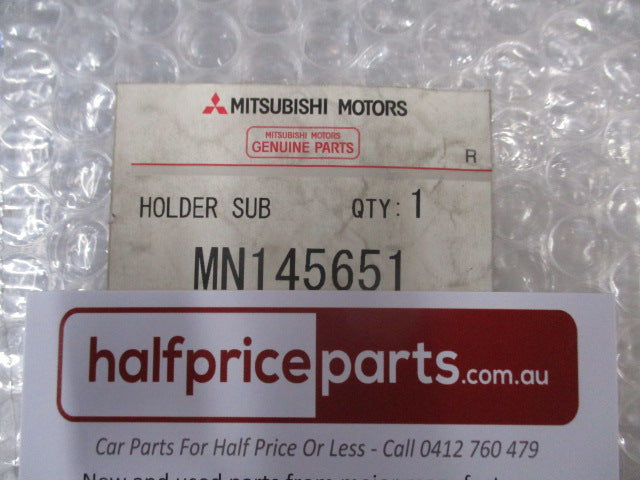 Mitsubishi Grandis Genuine Passenger Side Mirror Glass Replacement New Part
