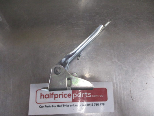 Mitsubishi Pajero Genuine Right Hand Bonnet Hinge New Part