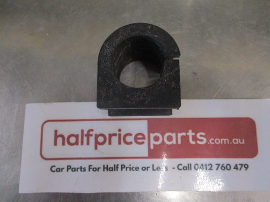 Mitsubishi Triton Genuine Front Sway Bar Anti Roll Bar Bush Kit New Part