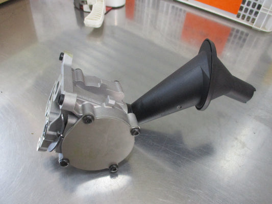 VW Amarok Genuine Oil Pump With Pickup New Part
