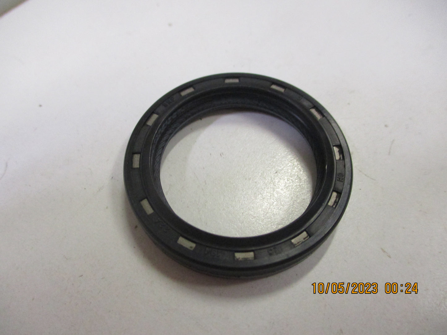 Holden Cruze 1.8 Ltr Genuine Crankshaft Oil Seal New Part