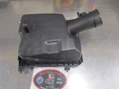 Mitsubishi Lancer/Outlander Sport Genuine Top Air Cleaner Cover New Part
