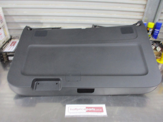 Nissan Elgrand E51 Genuine Rear Tail Gate Lower Door Trim New Part