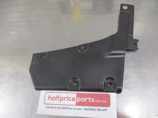 Mitsubishi Pajero Genuine Left Hand Front Mud Flap New Part