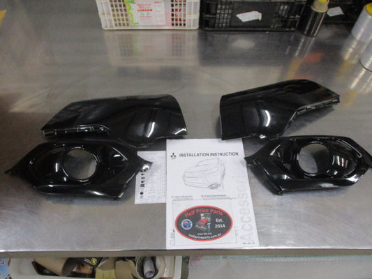 Mitsubishi Pajero Sport Genuine Front Fog Light Bezel Protector Kit (Factory Black) New Part