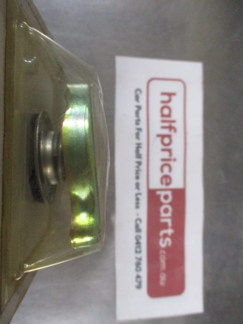 Mitsubishi Triton Genuine Radiator Cap 16 PSI - 110 KPA New Part