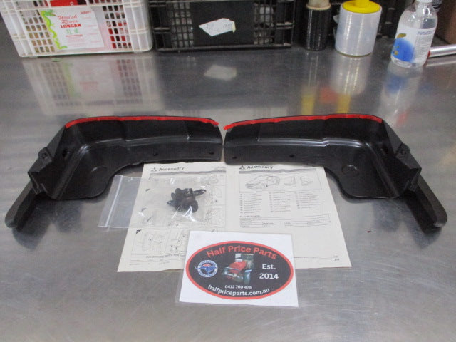 Mitsubishi Outlander Genuine Front Mud Flap Kit Screw /Instruction New Part