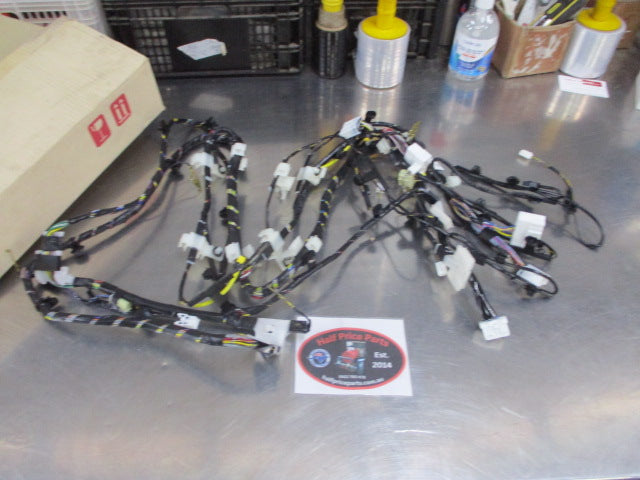 Mitsubishi Triton Genuine Floor Harness Assembly New Part.