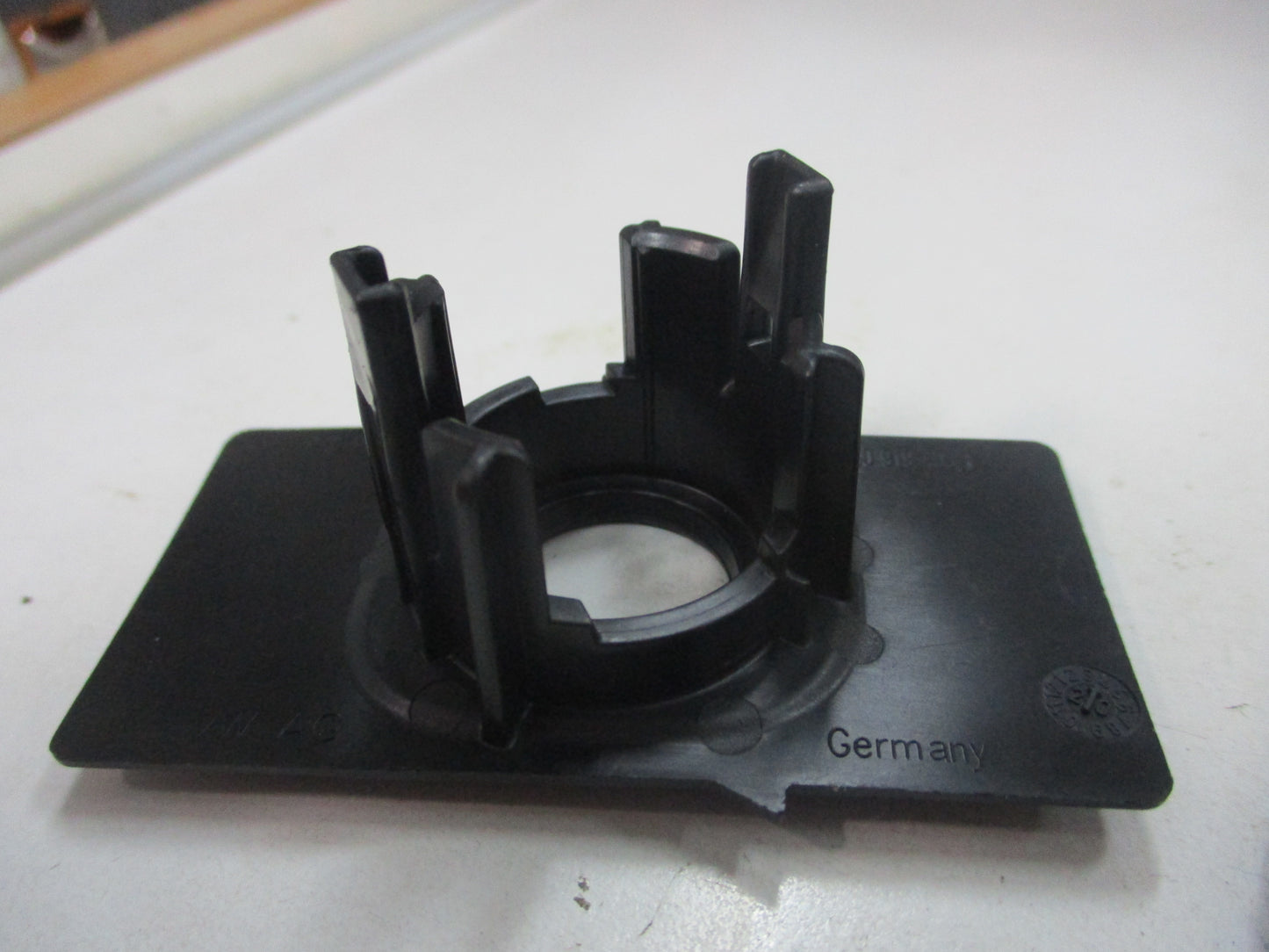 VW Golf VII Genuine Right Hand Front Park Assist Bracket New Part