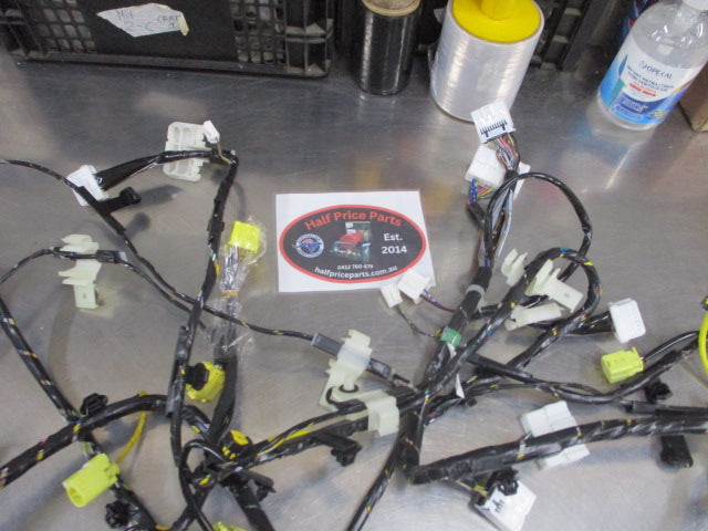 Mitsubishi Triton Genuine Floor Wiring Harness MPN Assembly New Part.