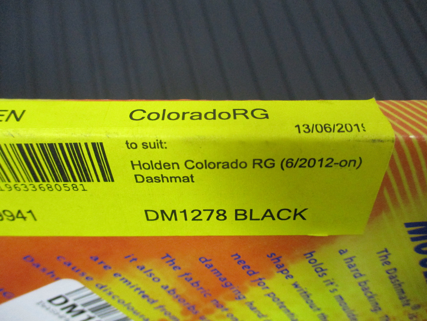 Shevron Holden RG Colorado Black Dash Mat New