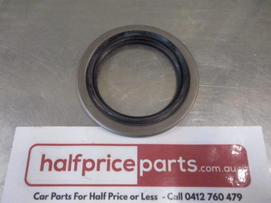 Mitsubishi Magna Genuine Front Wheel Hub Bearing Oil Seal New Part