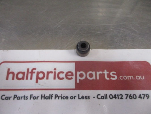 Mitsubishi Pajero/Outlander/Eclipse/Galant/Lancer/Magna Genuine Exhaust Valve Stem Seal New Part