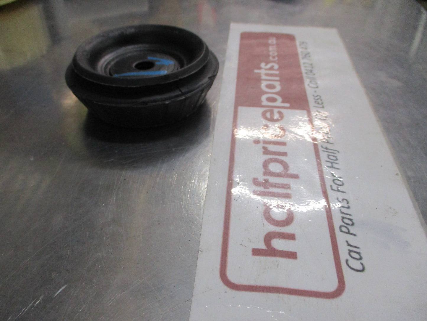 Hyundai i20 Genuine Front Strut Insulator Support  New Part
