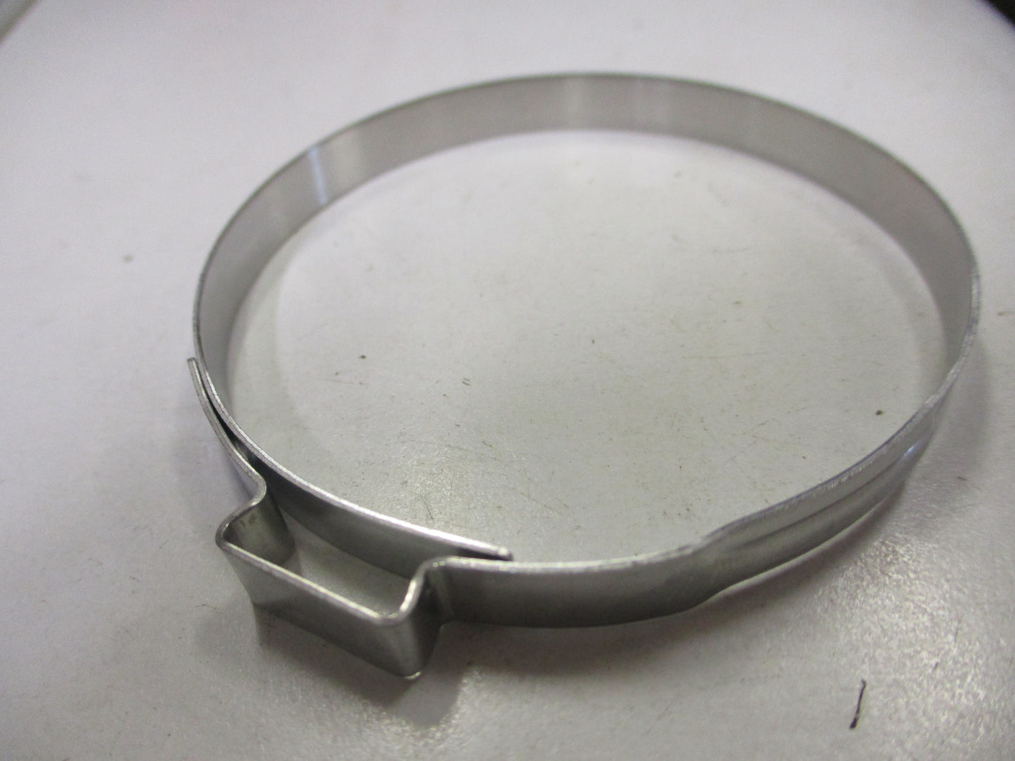 Holden Caprice Genuine Steering Rack Boot Clamp New Part