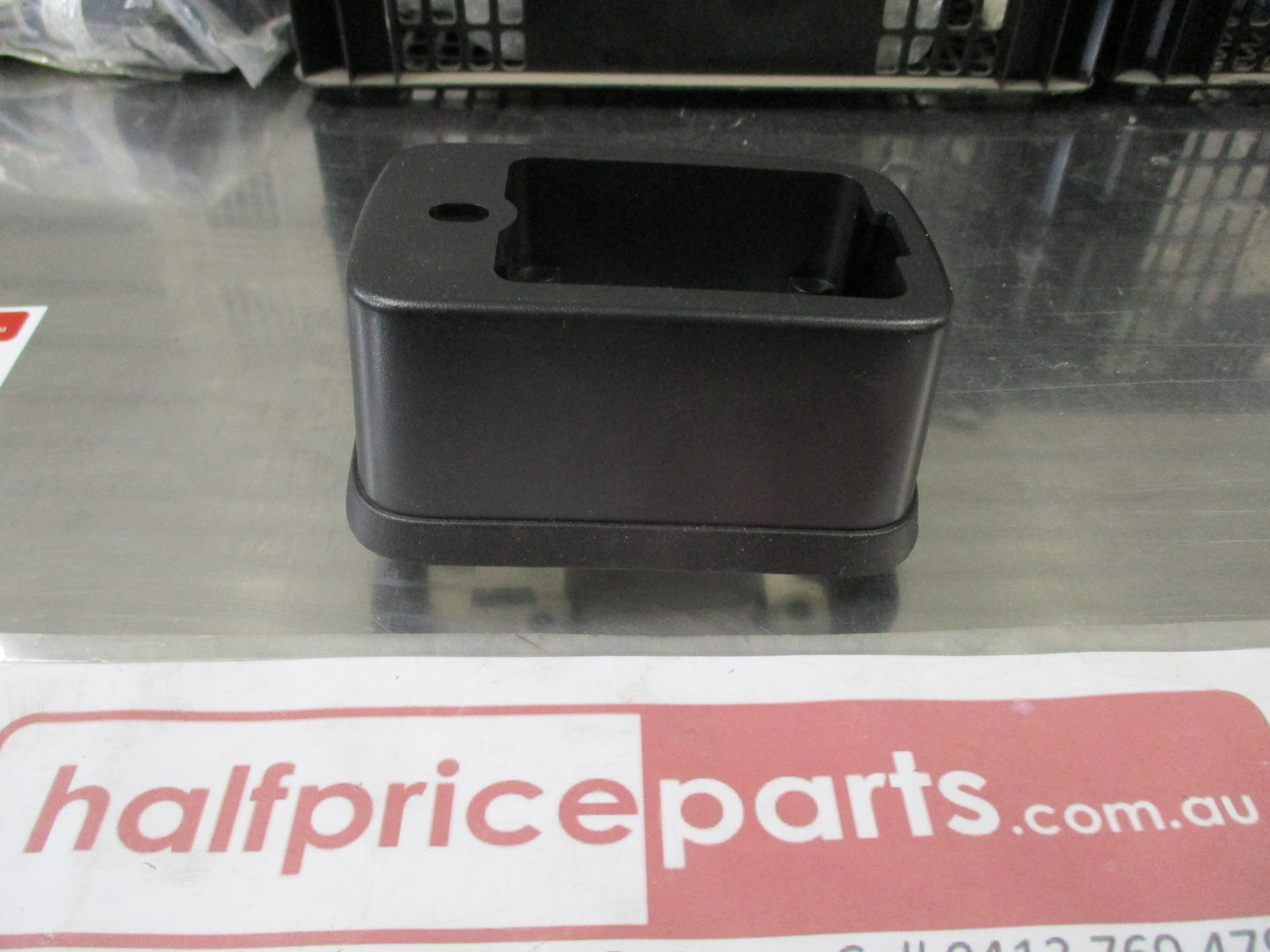 Isuzu Elf NKR85 Genuine Right Hand Door Indicator Base Bezel New Part