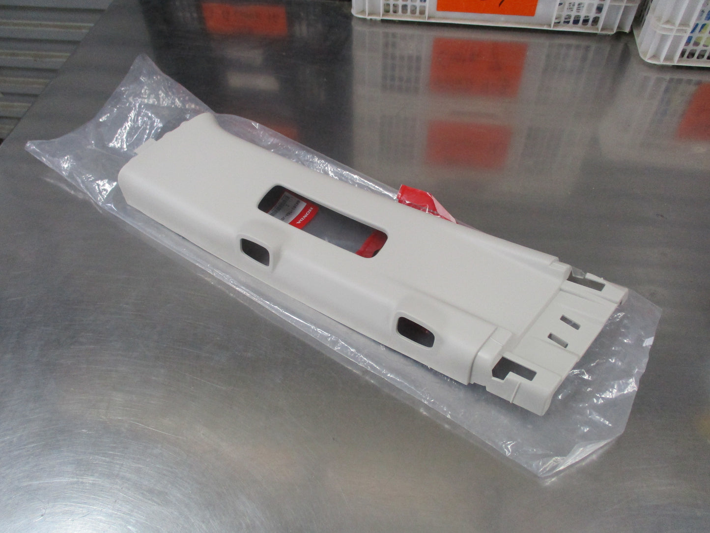 Honda Odyssey Genuine Passenger Side B Pillar Garnish New