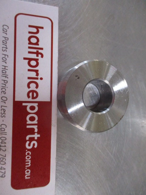 Mitsubishi Triton Genuine Freewheel Clutch Control Bushing New Part